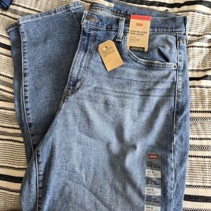 Levis high waisted mom jeans NWT 16W plus